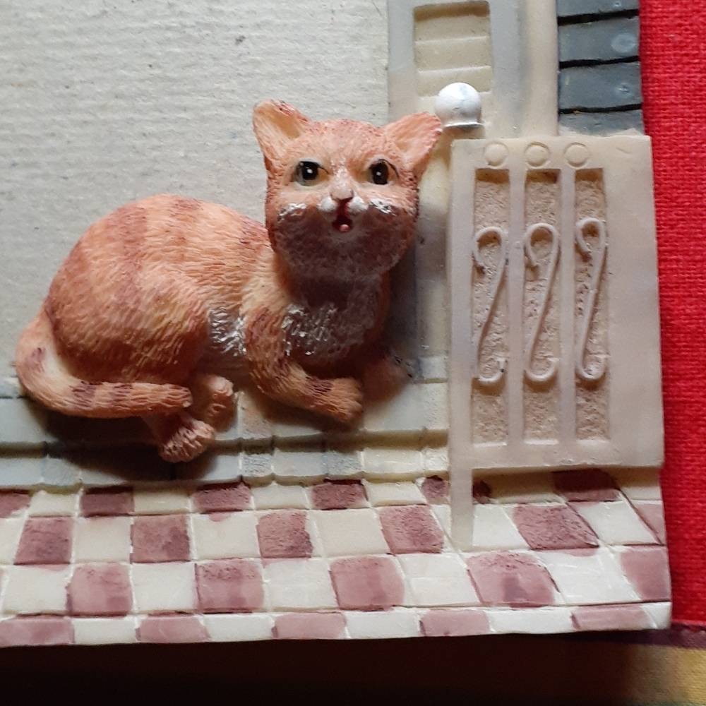 Cat and Roses Picture Frame - Picture 9 of 10